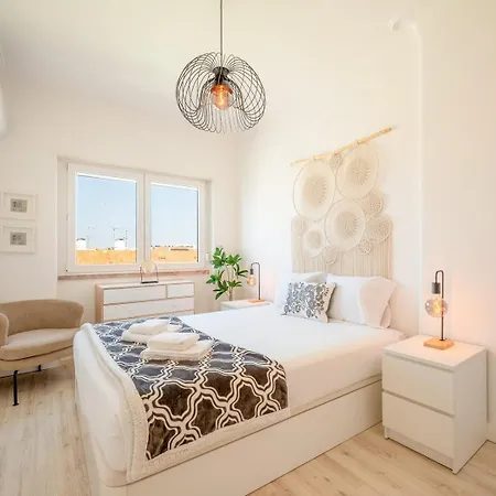 Апартаменты Guestready - A Charming Near Alvalade *