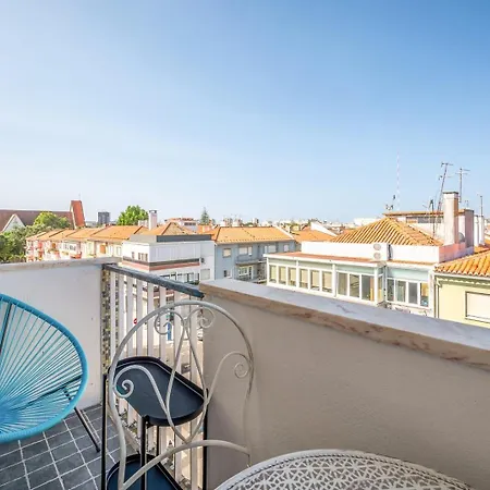 Апартаменты Guestready - A Charming Near Alvalade Лиссабон