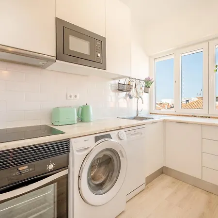 Guestready - A Charming Near Alvalade * Lisboa